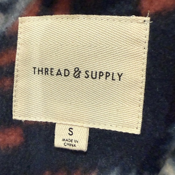 Thread & Supply Cozy Southwest Sherpa Fleece Shirt Jacket Shacket Small Soft - Picture 3 of 4
